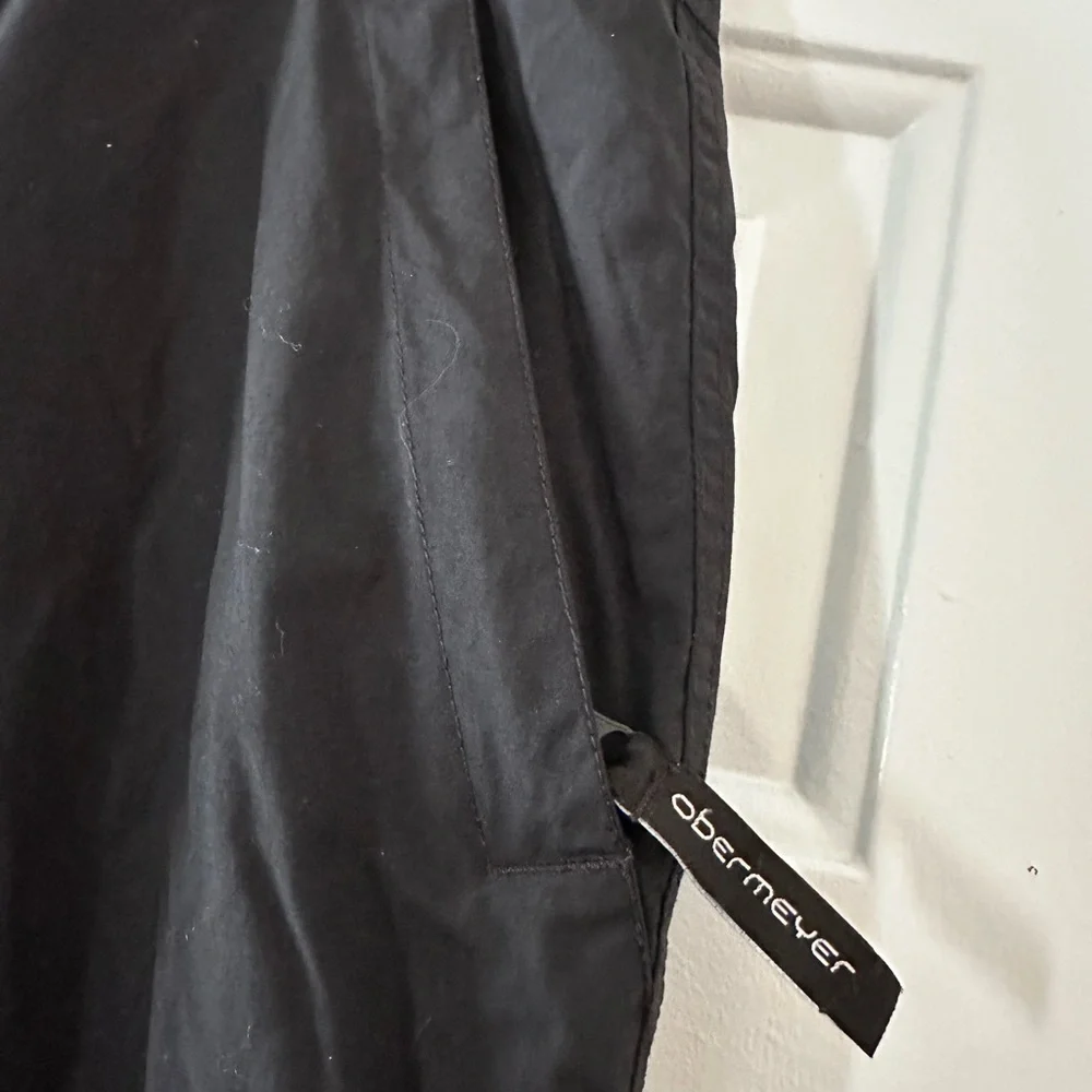 OBERMEYER Women’s Black Insulated Ski pants. Size 12.‎